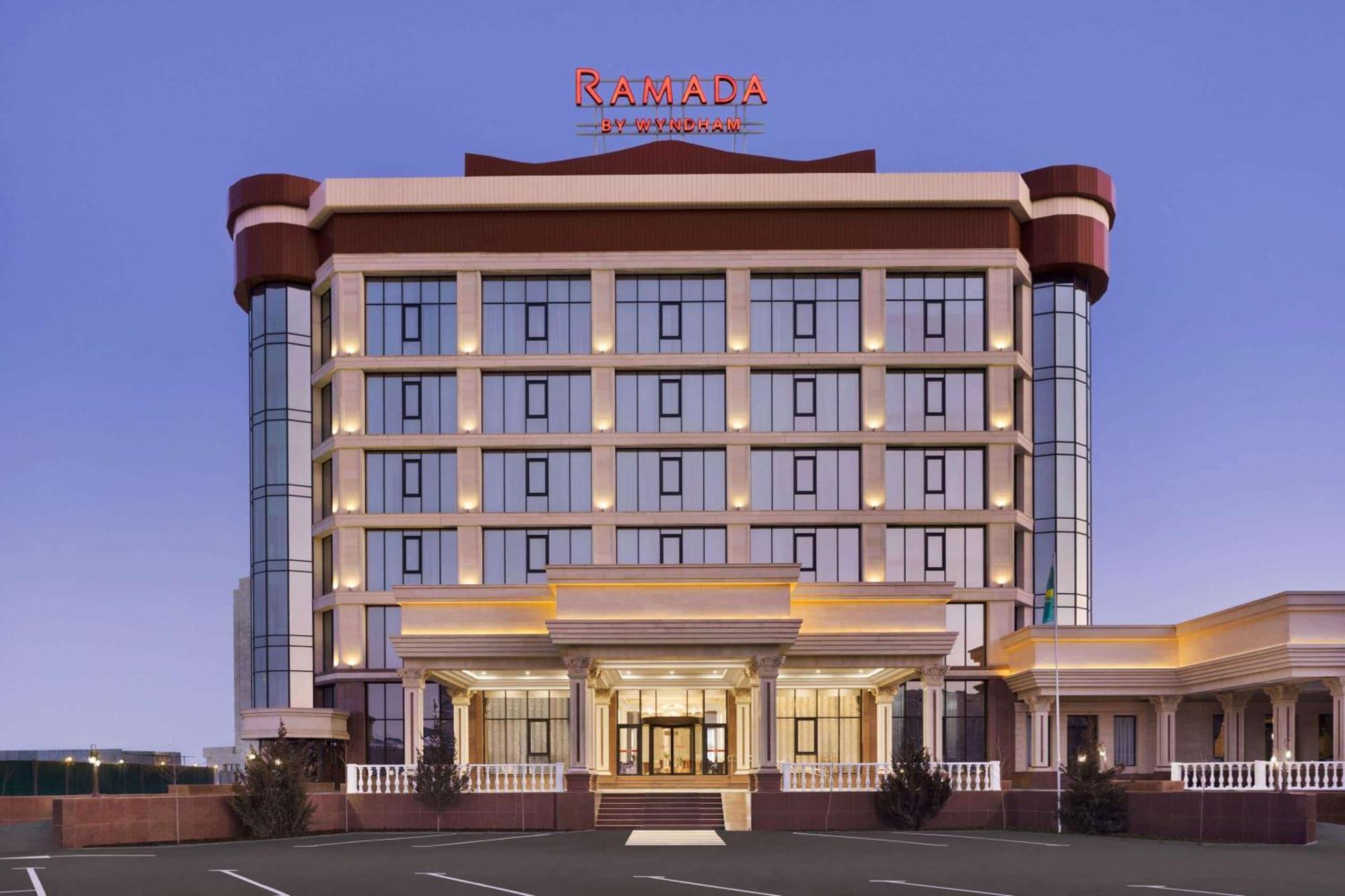 מלון Ramada By Wyndham שימקנט מראה חיצוני תמונה